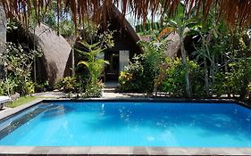 Zipp Bar Restaurant&Bungalows